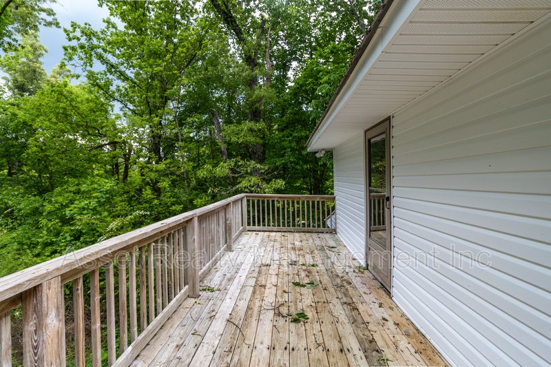 513 Benton Cir property image
