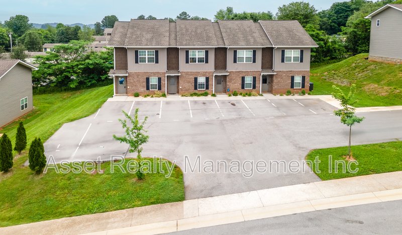 926 Warrior Hill Drive - 1 property image