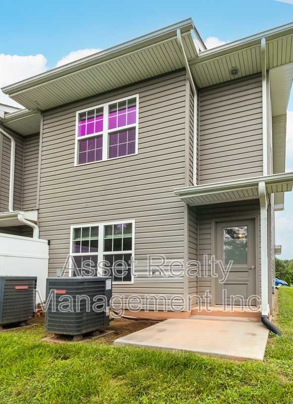 926 Warrior Hill Drive - 1 property image