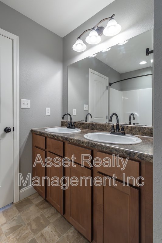 926 Warrior Hill Drive - 1 property image