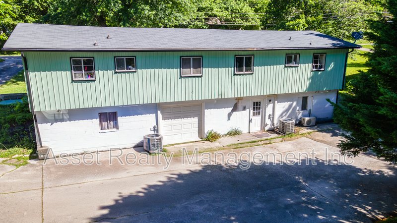 708 Dutch Valley Drive Northeast - B property image