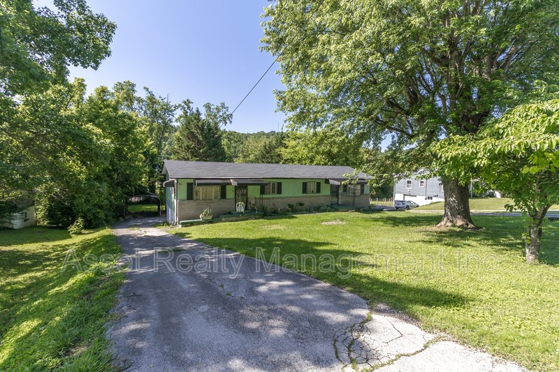 708 Dutch Valley Drive Northeast - B property image