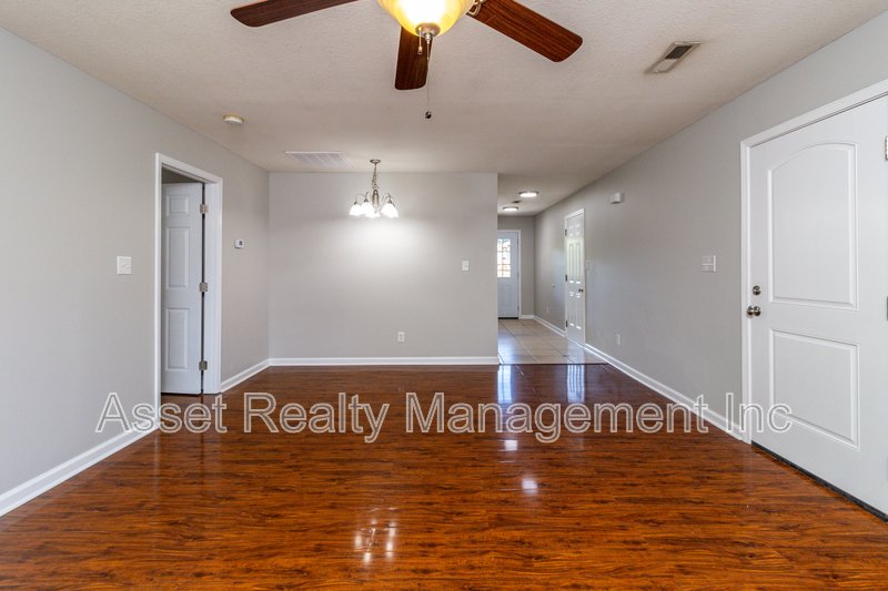 4622 Ventura Drive - 4624 property image