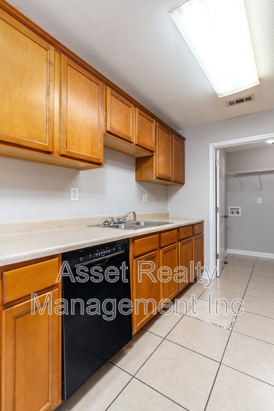 4622 Ventura Drive - 4624 property image