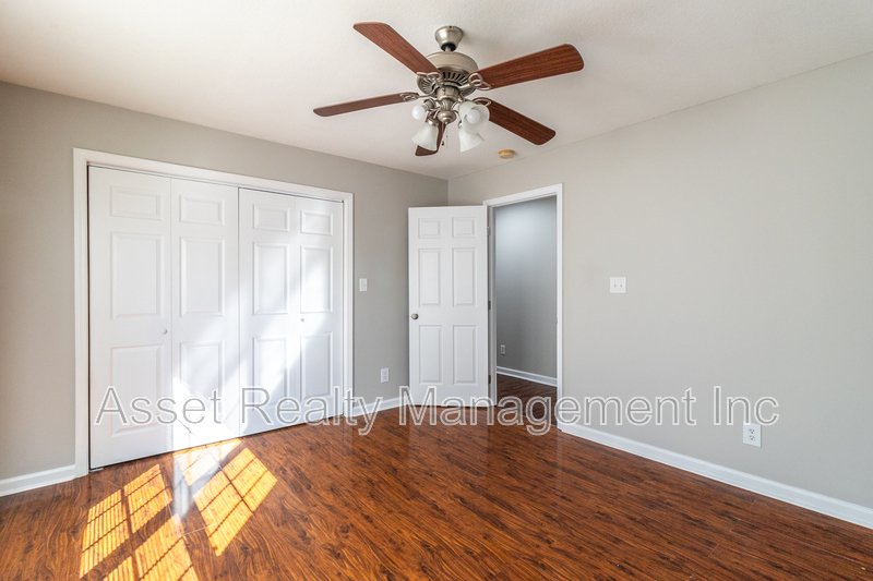 4622 Ventura Drive - 4624 property image