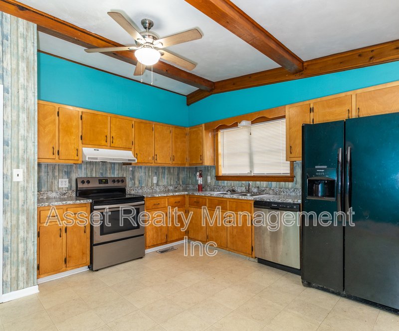 630 Colonial Drive property image