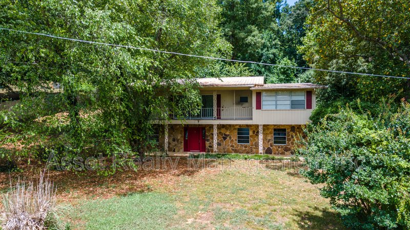 630 Colonial Drive property image