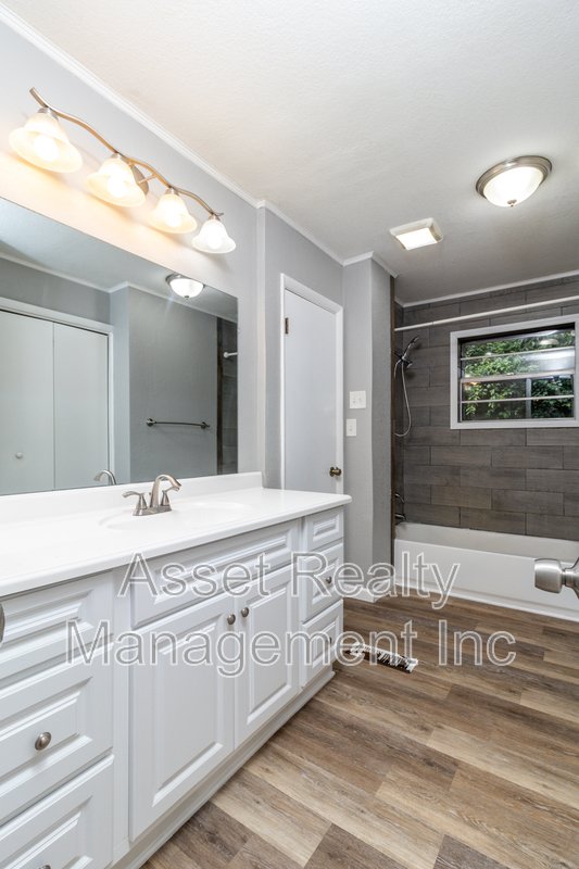 630 Colonial Drive property image