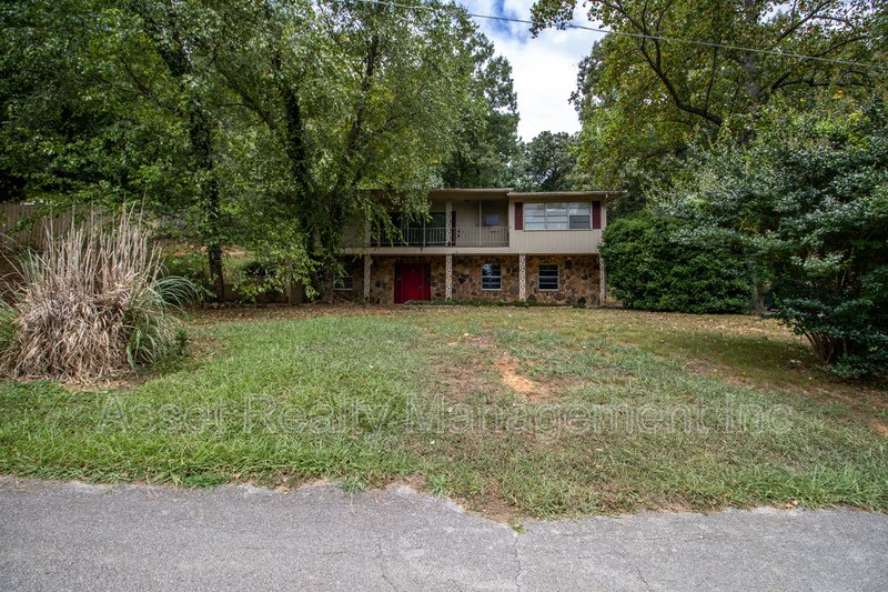 630 Colonial Drive property image