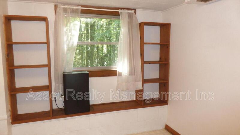 110 Chatham Ln property image