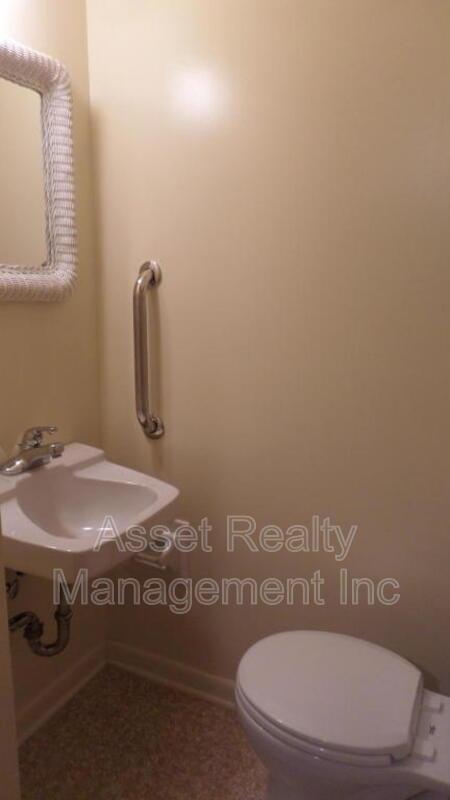 110 Chatham Ln property image