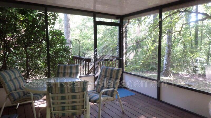 110 Chatham Ln property image