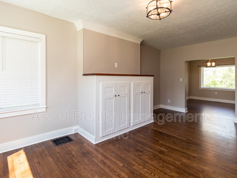 408 Oakland Street property image