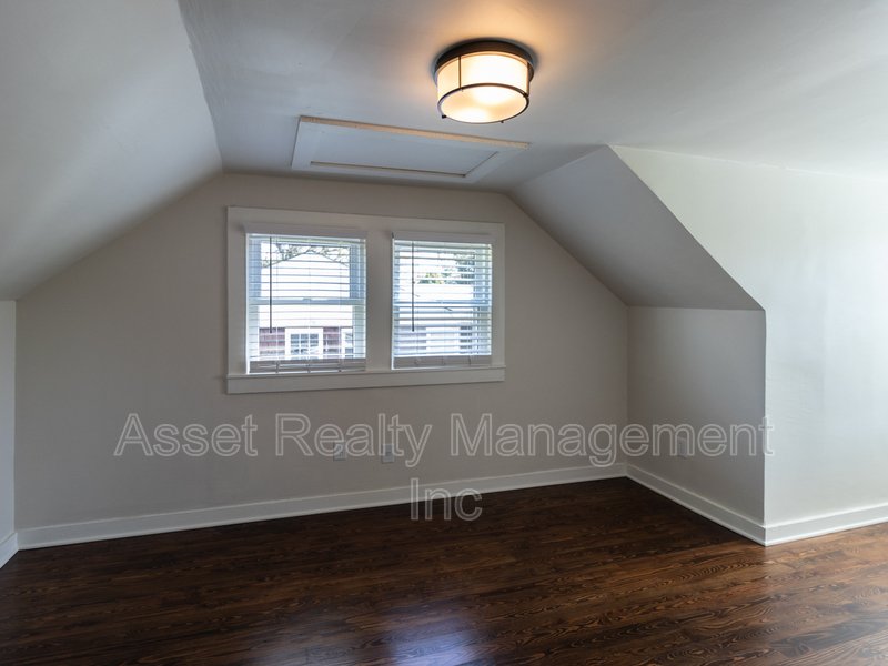 408 Oakland Street property image