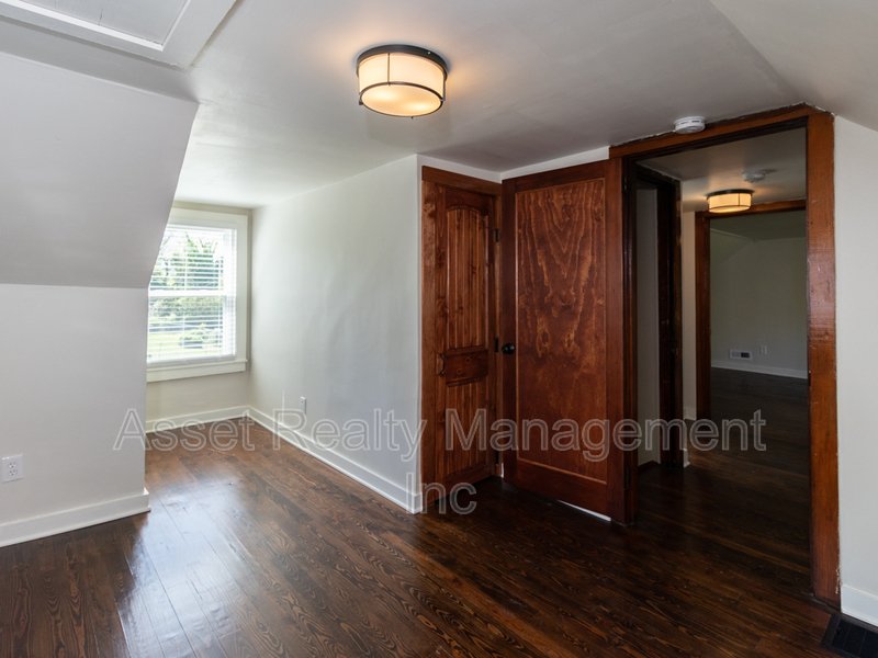 408 Oakland Street property image