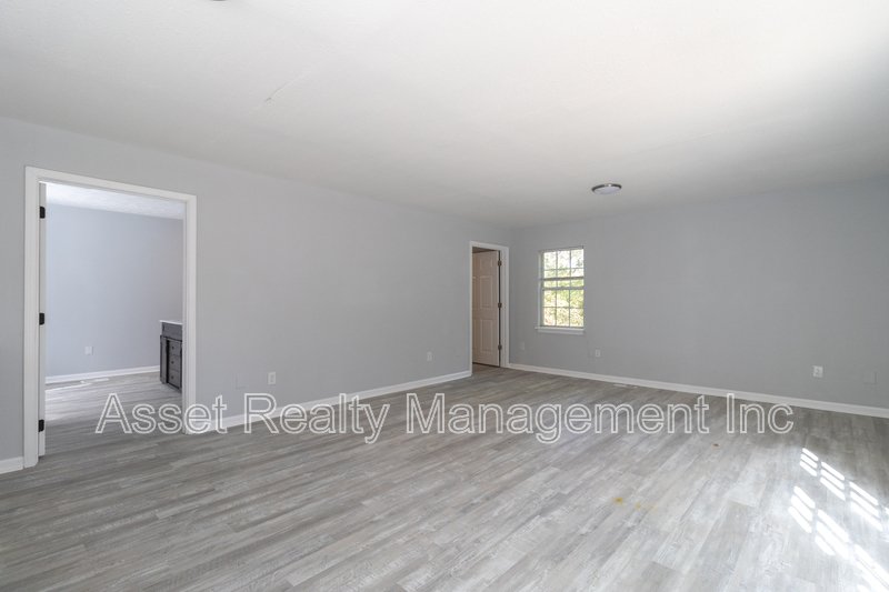 770 Mahoney Road - 1 property image