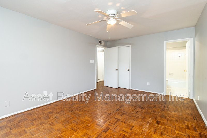 3636 Taliluna Avenue unit 216 property image