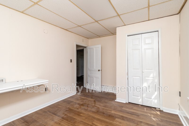 221 Hawthorne Avenue - 2 property image