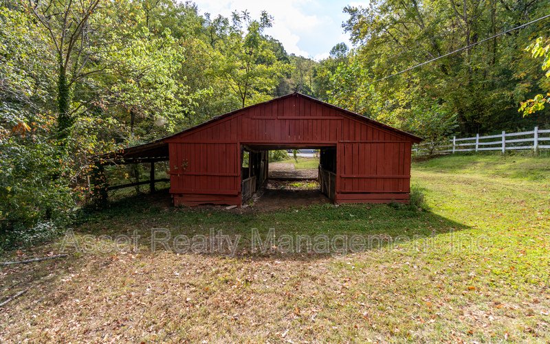 770 Mahoney Road - 1 property image