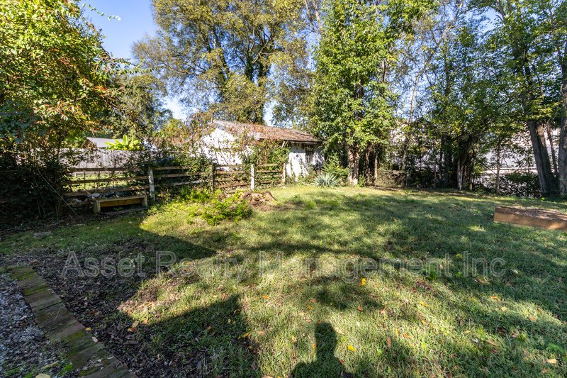 221 Hawthorne Avenue - 2 property image