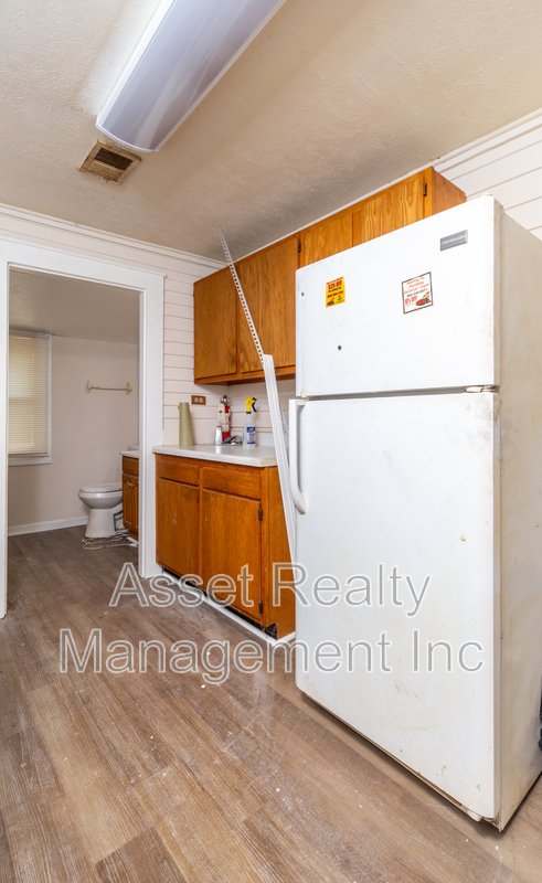 221 Hawthorne Avenue - 2 property image