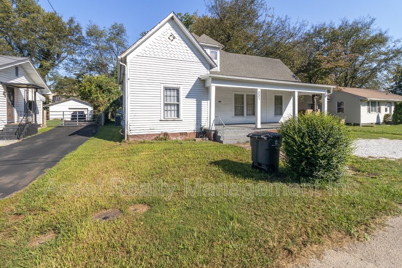 221 Hawthorne Avenue - 3 property image