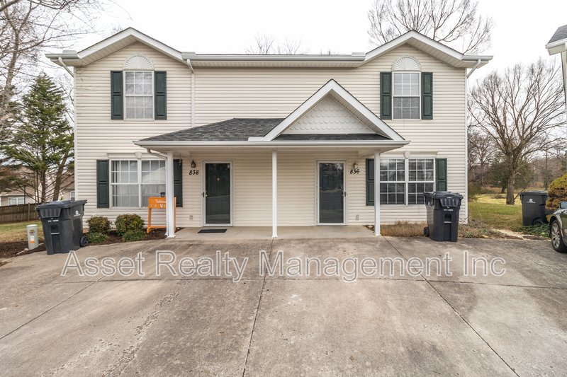 836 Duchess Way property image