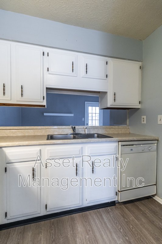 9157 Cedarpark Ln D property image