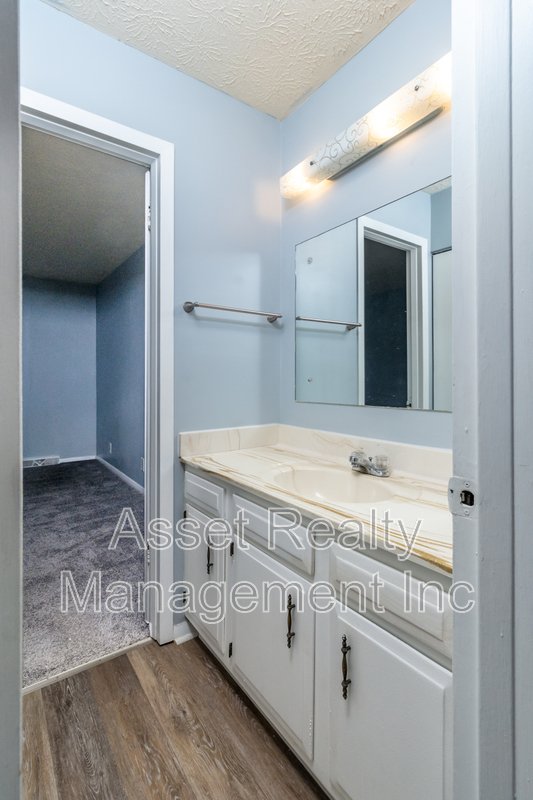 9157 Cedarpark Ln D property image