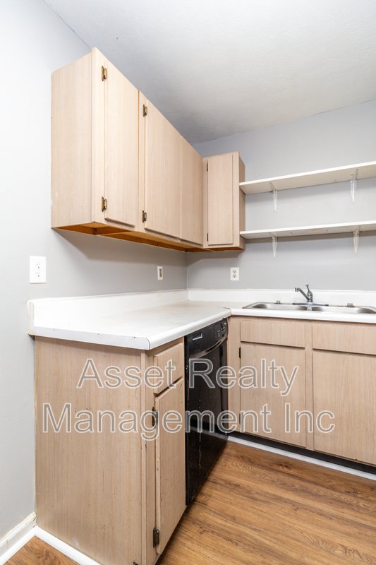 521 Evelyn Avenue *COMING SOON* property image