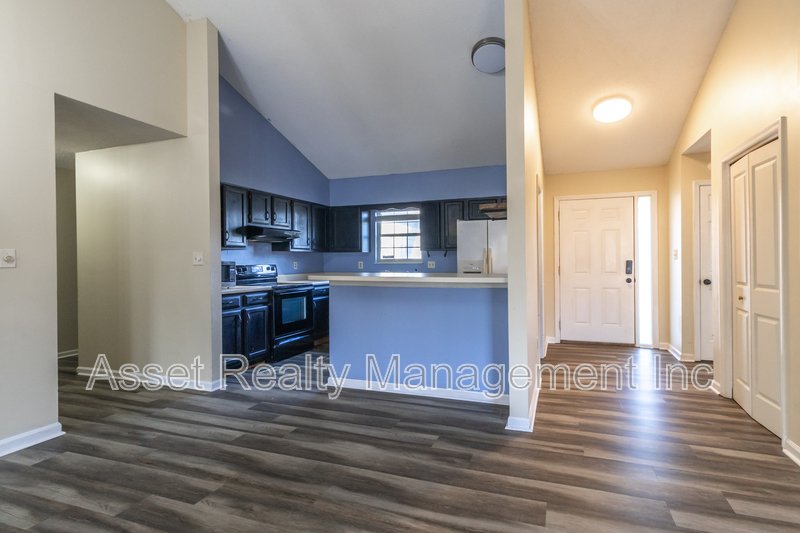 1405 Wenlock Road property image