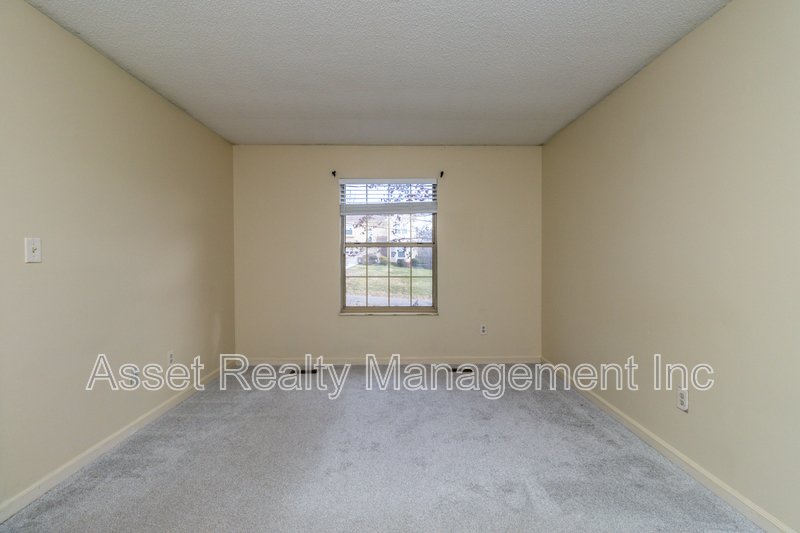 1405 Wenlock Road property image