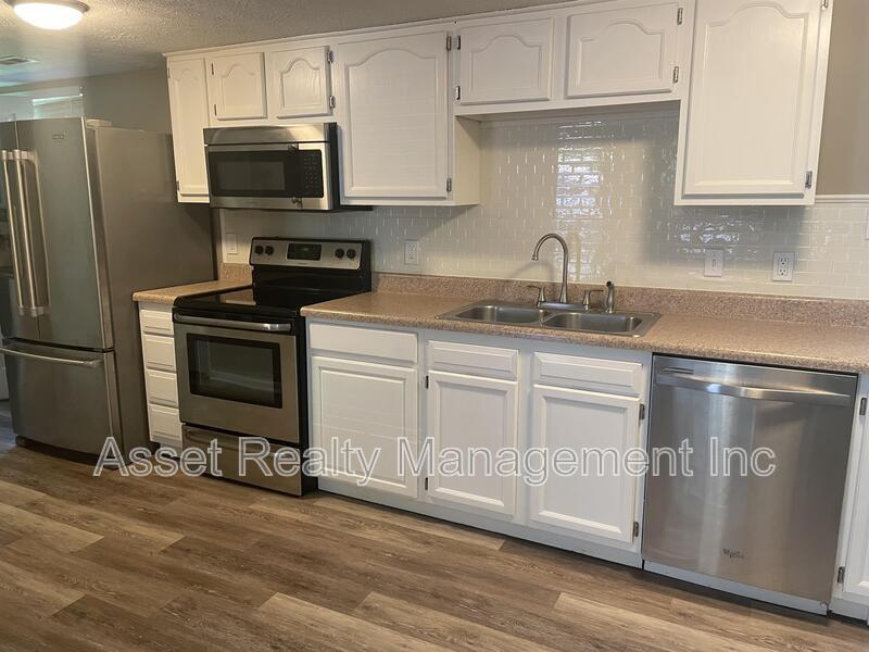 645 Cornerbrook Lane property image