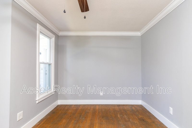 1900 Edgewood Avenue property image