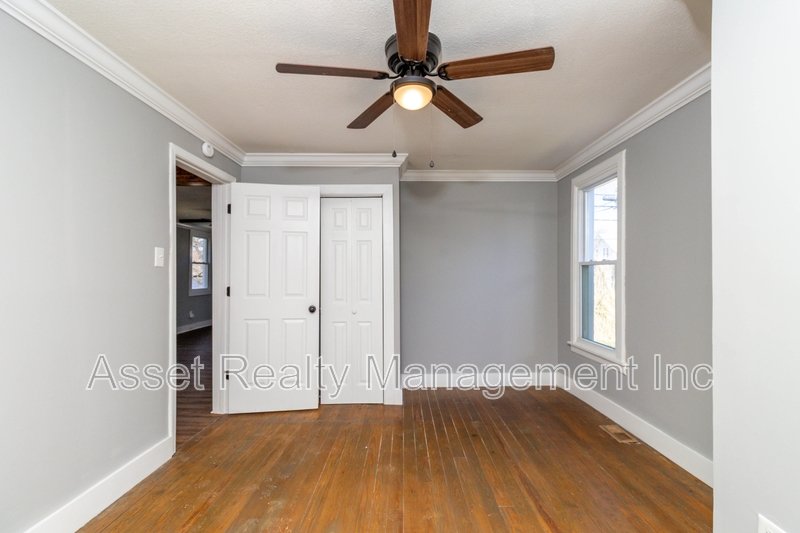 1900 Edgewood Avenue property image